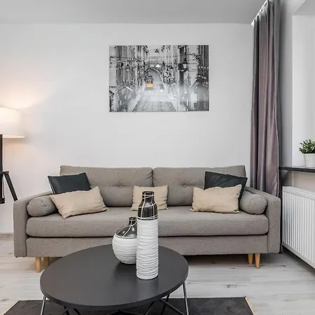 Apartment Wrocloft By Renters *